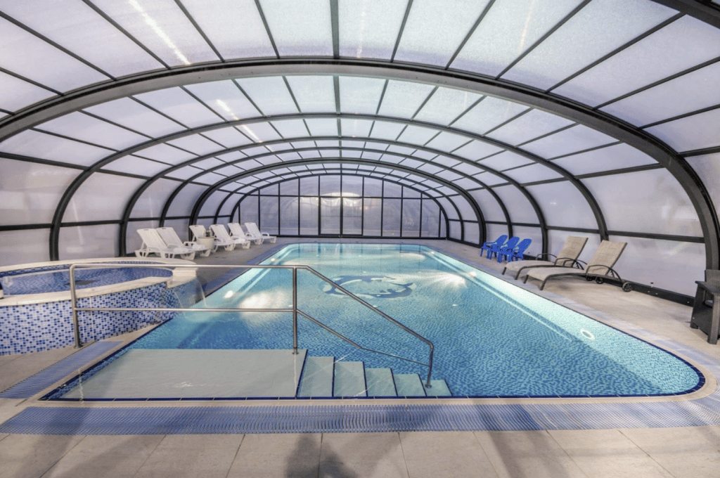 2022-06-28 12_03_42-_ סוגי קירויים לבריכות